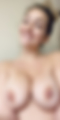 Onlyfans.com - skyeevans/Images/01-02-2020-20682367.jpg